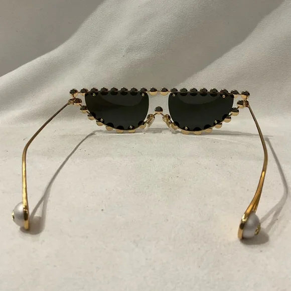 Gucci Sunglasses - Picture 3 of 10